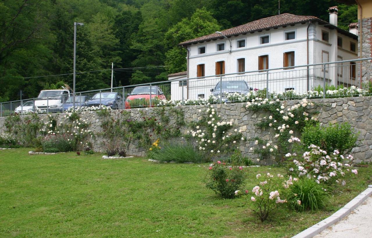 Pikes Villa Pulfero Dış mekan fotoğraf